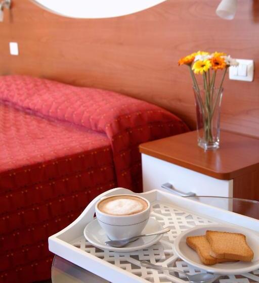 חדר סטנדרט לשלושה, Motta Residence