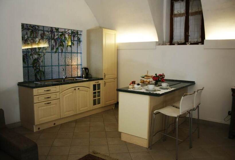 スイート, Residence Briona