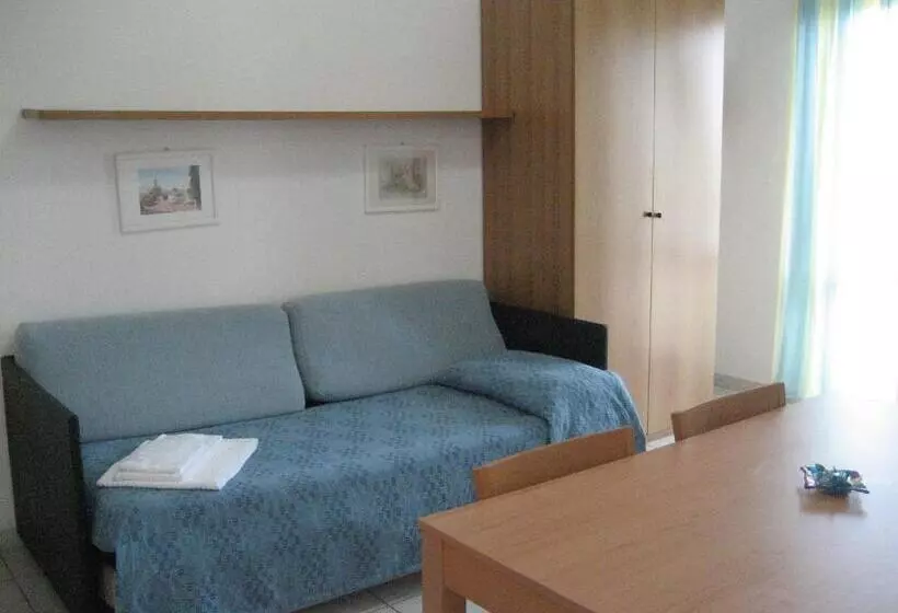 اتاق استاندارد سه نفره, Residence Club Barbara