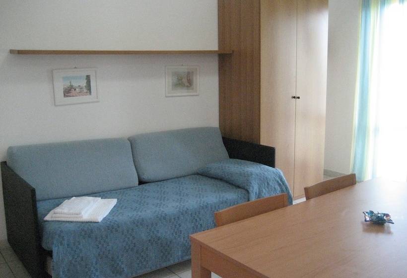 غرفة قياسية ثلاثية, Residence Club Barbara