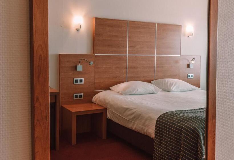 اتاق لوکس با بالکن و چشم‌انداز دریا, Riant Séjour By Wp Hotels