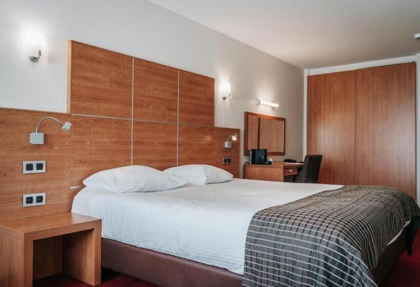 اتاق لوکس با بالکن و چشم‌انداز دریا, Riant Séjour By Wp Hotels