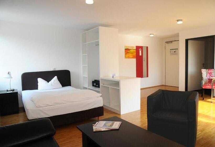 Апартаменты Комфорт 1 Спальня, Seeger Living Comfort Downtown