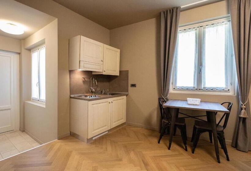 استودیوی استاندارد, Villa Bottacin