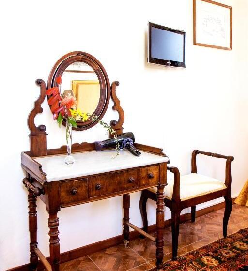 חדר אקונומי, Villa Il Fedino