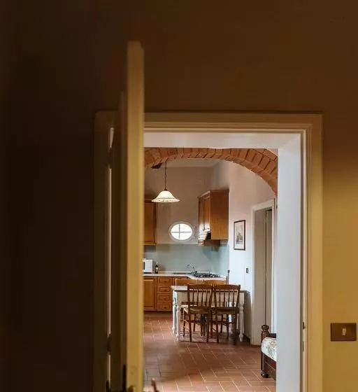 1 Bedroom Apartment with Terrace, Villa Nottola