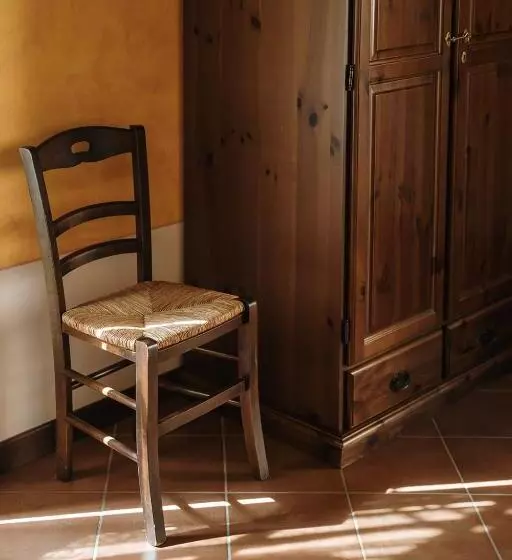 Standard Triple Room, Villa Nottola