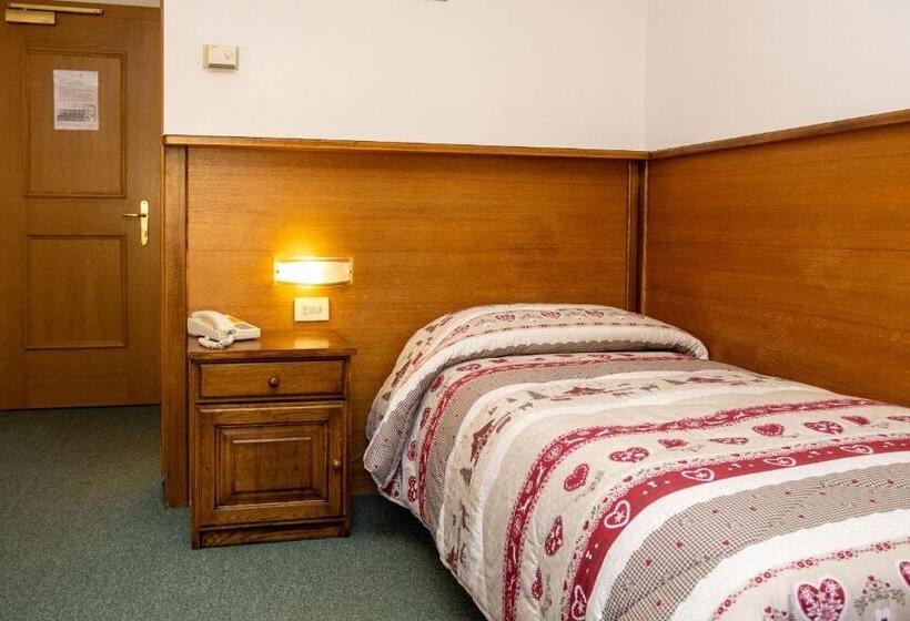 اتاق استاندارد یک نفره, Wellness Hotel Dolomia