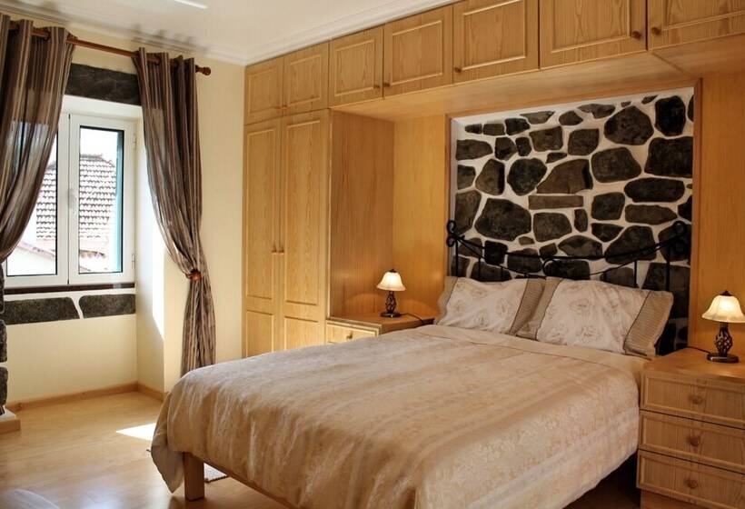 Дом 3 Спальни, Dinis Country Cottage By Our Madeira