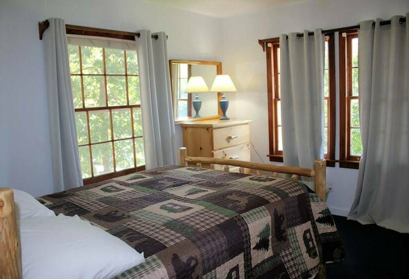 בקתה, Lynnhurst Family Resort