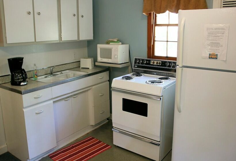 בקתה, Lynnhurst Family Resort