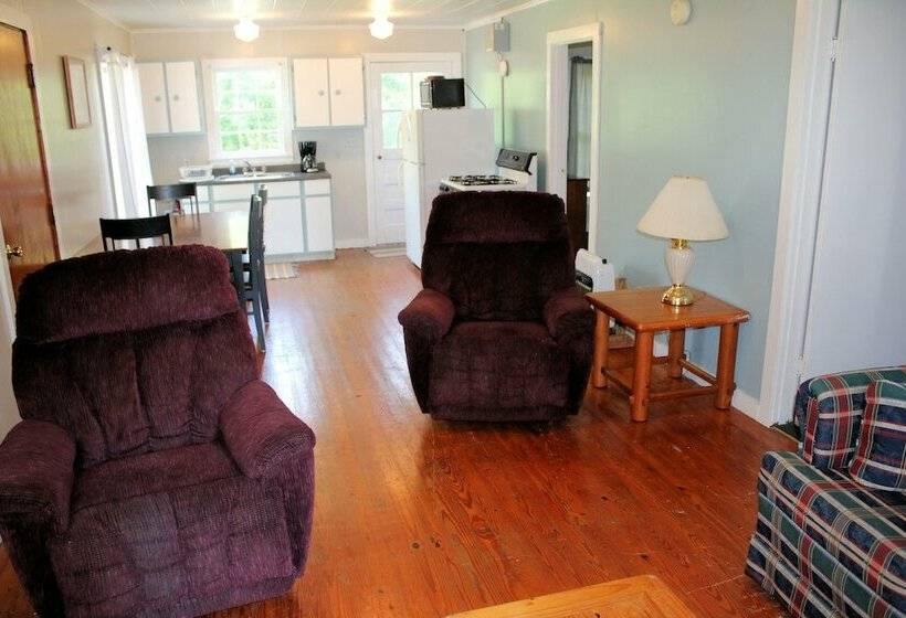 בקתה, Lynnhurst Family Resort