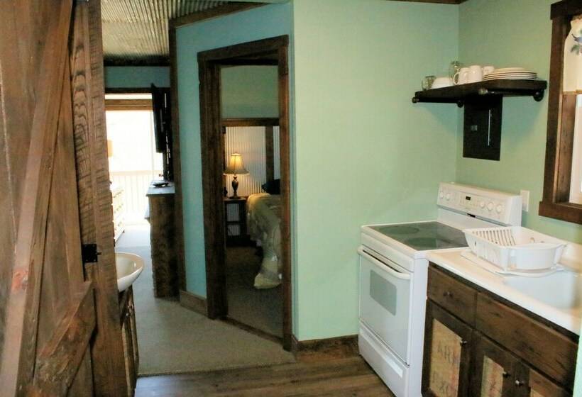 בקתה, Lynnhurst Family Resort