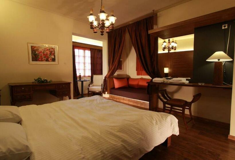 חדר סטנדרט עם מרפסת, Mythoxenia