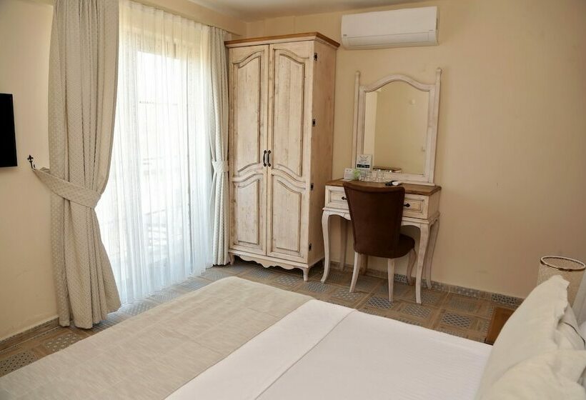 اتاق لوکس با چشم‌انداز باغ, Bozcaada Arcadia