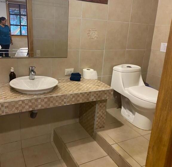 חדר משפחתי, Posada Nena Caribe