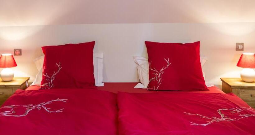 غرفة قياسية, Les Chambres Chez Christine