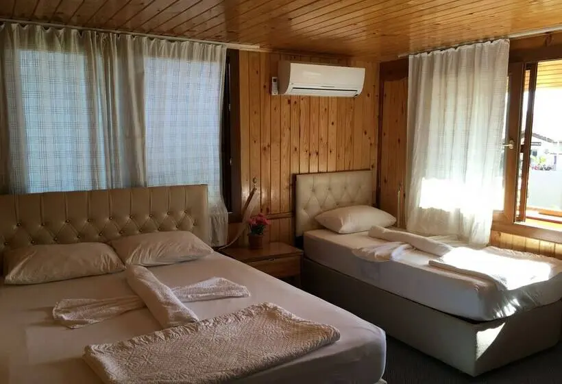 Triple Room Sea View, Gonul Pansiyon