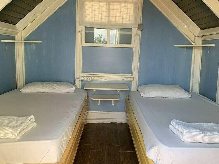 带共用浴室的标准房间, Can Mocamp