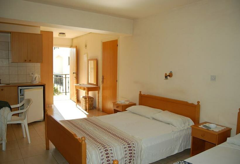 Номер Стандарт Трехместный, Nicos & Olympia Apartments