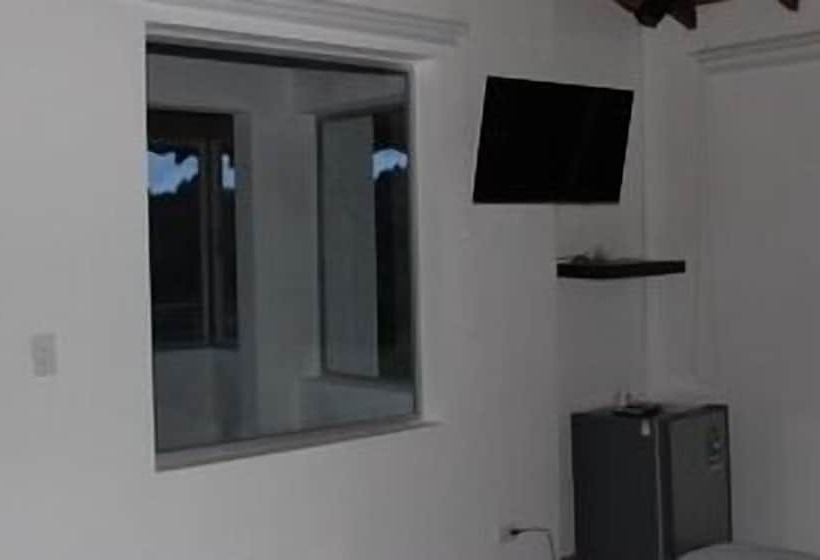 חדר משפחתי, Santa Maria De Las Aguas Peñol