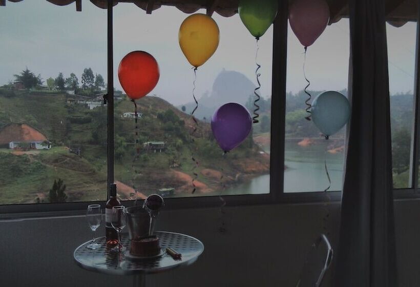 غرفة عائلية, Santa Maria De Las Aguas Peñol