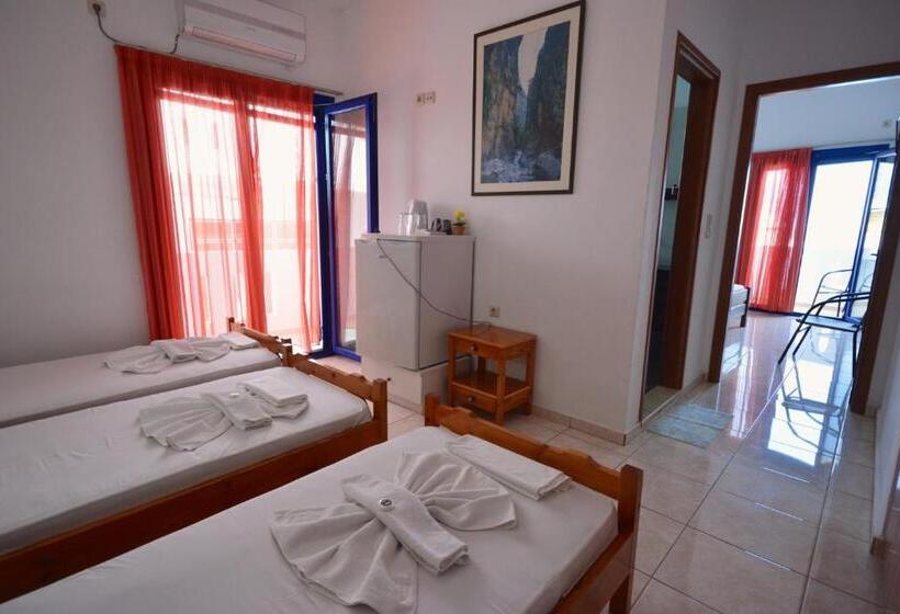 ファミリールーム, Paralia Guest House