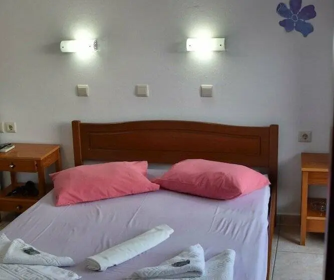 اتاق استاندارد, Paralia Guest House