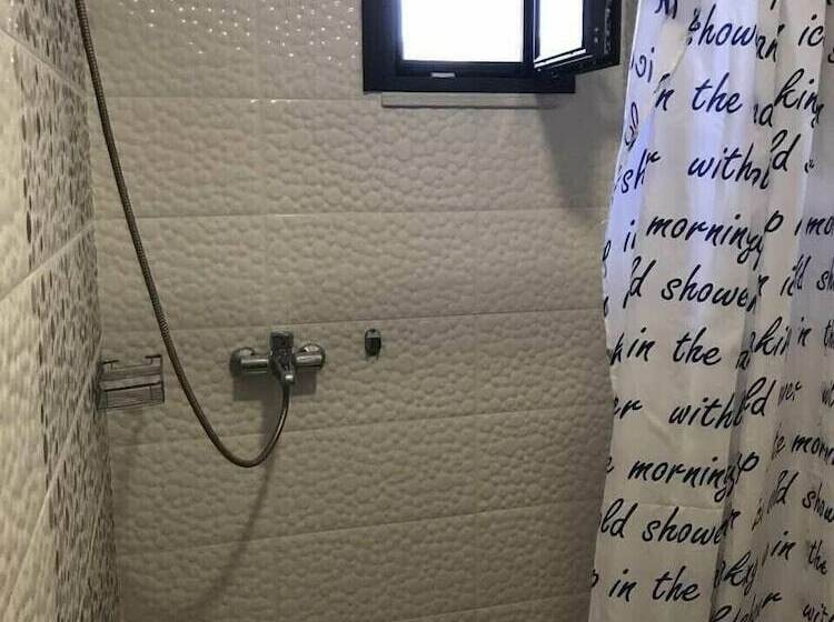 スタンダードルーム, Paralia Guest House