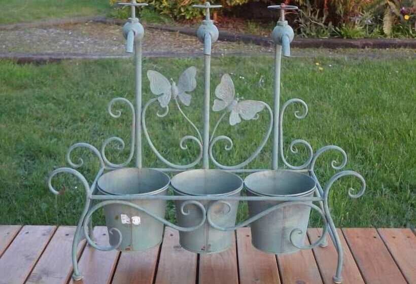 １ベッドルームハウス, Beachfront Mutiny Bay Cabin