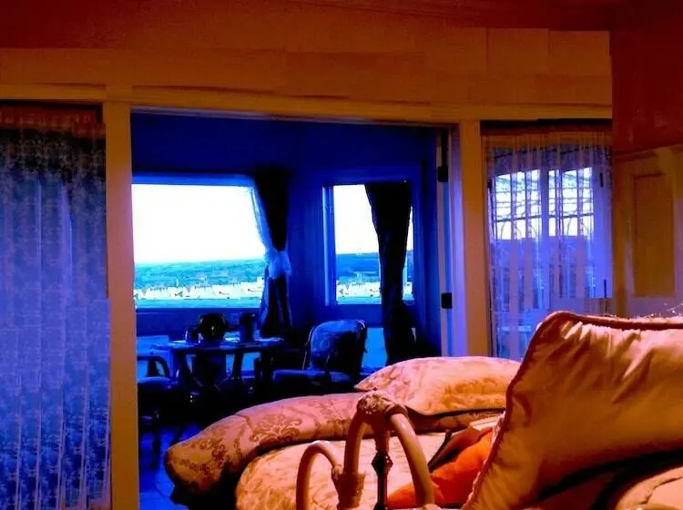 5寝室のヴィラ, Cayuga lake inn Ithaca Hotel alt