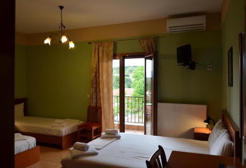 スタンダード4人部屋, Guesthouse Lithos