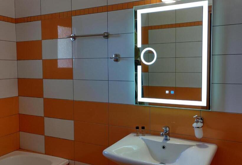 חדר סטנדרטי לשלושה עם נוף, Guesthouse Lithos