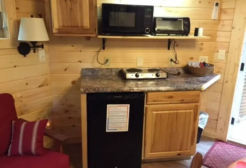 １ベッドルームハウス, Country Road Cabins