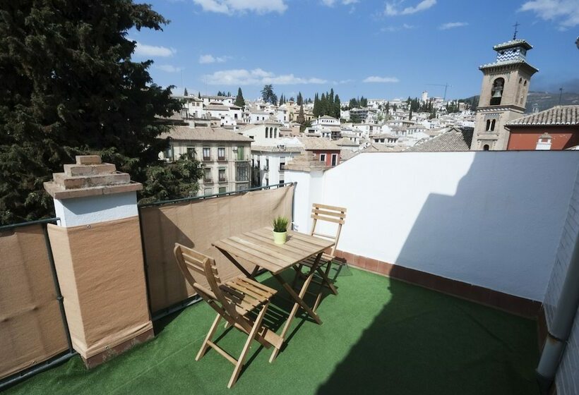 اتاق پنت هاوس, Apartamentos Río Darro