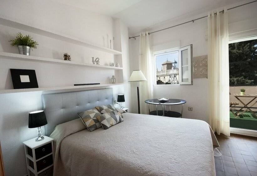 اتاق پنت هاوس, Apartamentos Río Darro