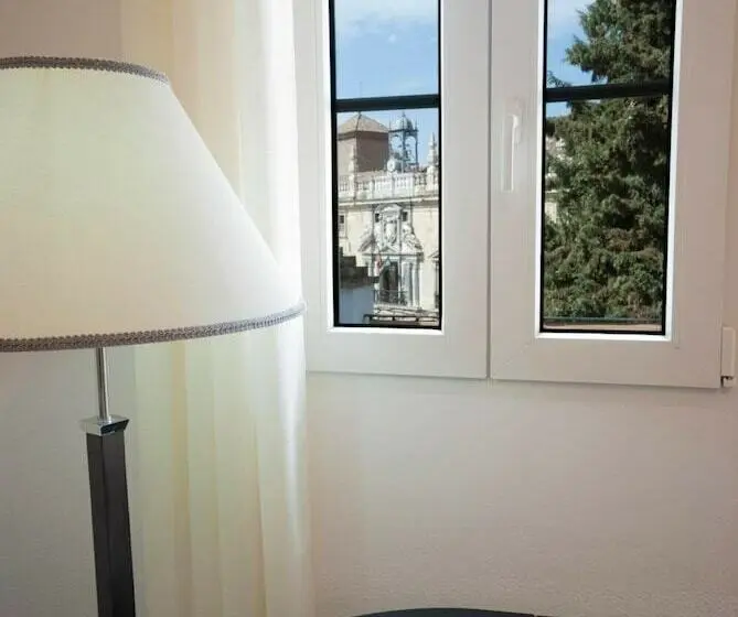 اتاق پنت هاوس, Apartamentos Río Darro
