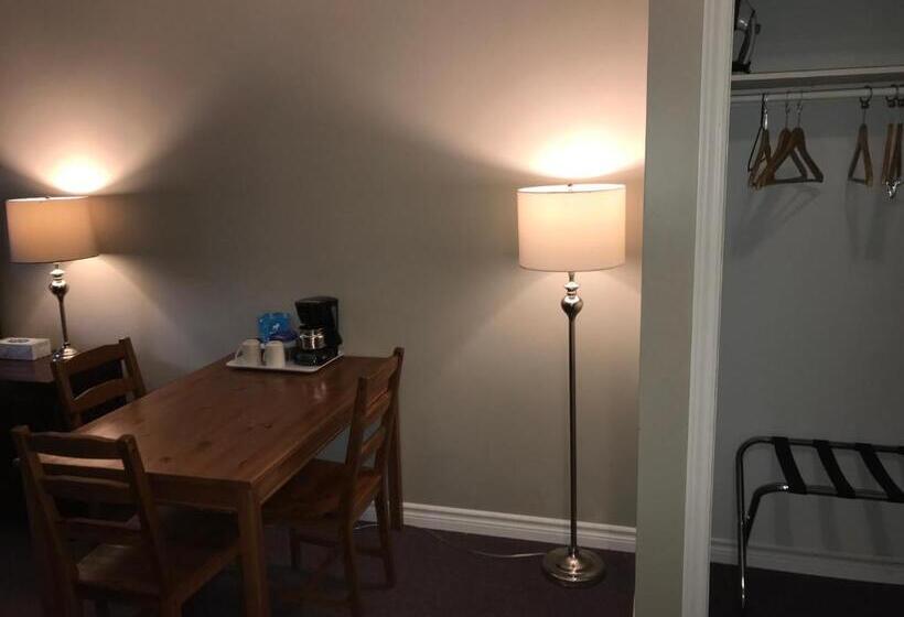 غرفة قياسية سرير كينج, Hush Lodge And Cottages