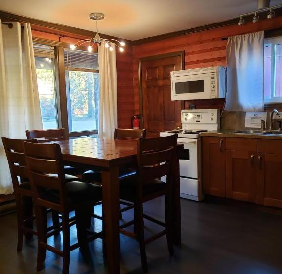 منزل غرفتين نوم, Hush Lodge And Cottages