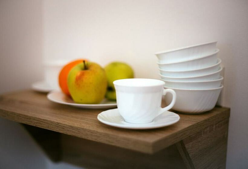 اتاق راحتی, Book Room