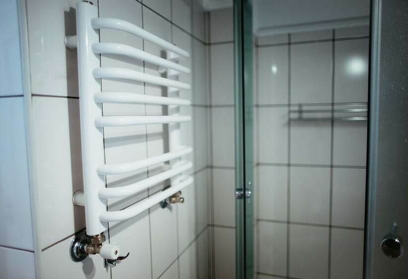 اتاق راحتی, Book Room