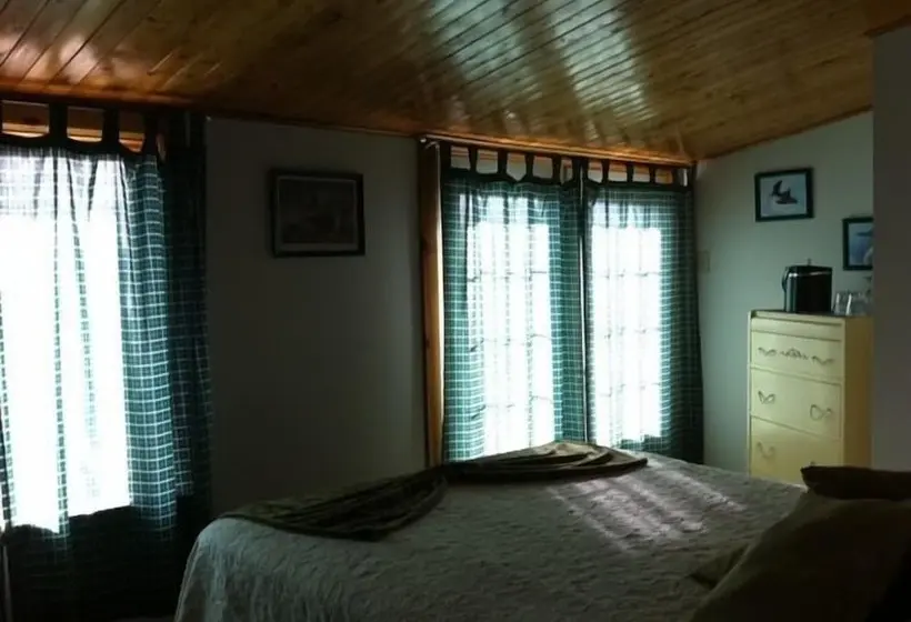 ダブルベッドスタンダードルーム, Green Highlander Lodge