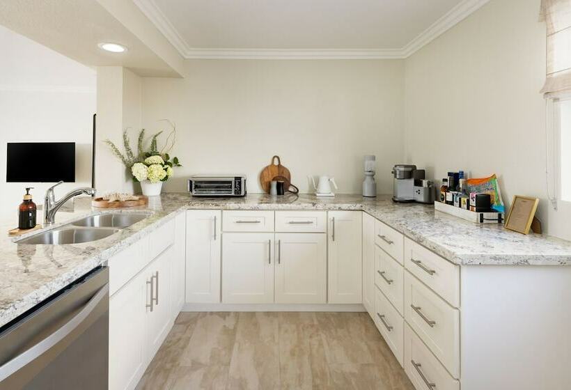 חדר פרמיום נוף לים, Pacific Edge Oceanfront