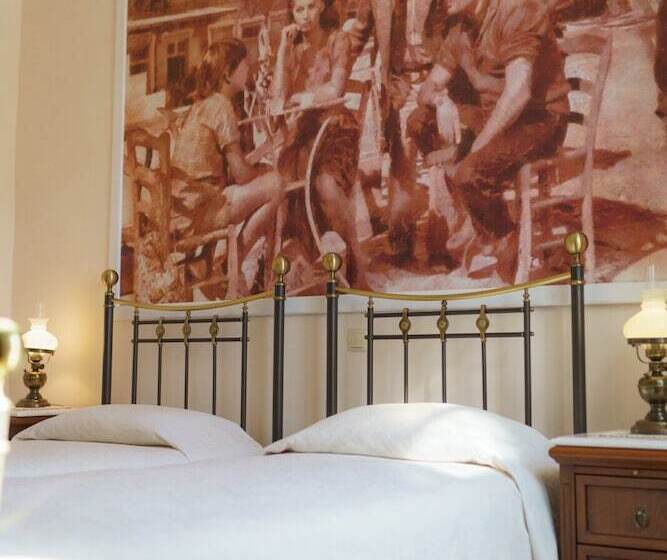 패밀리 스위트, Phaedra