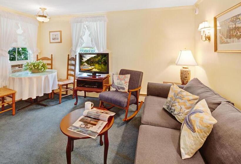 ジュニアスイート, The Lightkeeper’s Inn