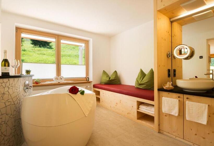 Люкс Вид на Горы, Biohotel Mattlihüs