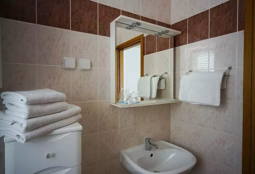 １ベッドルームアパートメント, Apartments And Rooms Degra