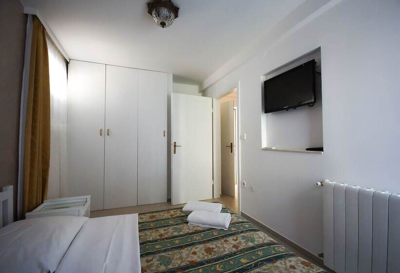 Номер Стандарт с Балконом, Apartments And Rooms Degra