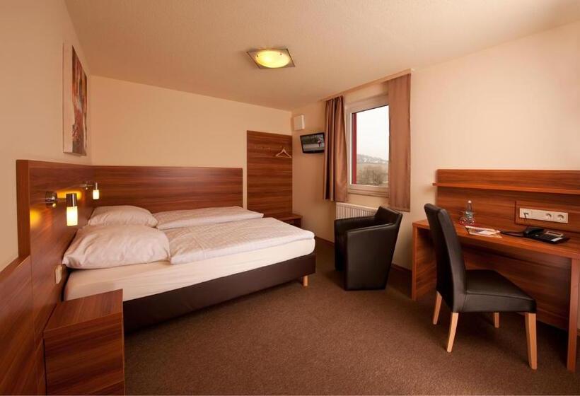 Номер Стандарт Трехместный, Astay Hotel Greding