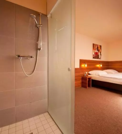スタンダードトリプルルーム, Astay Hotel Greding